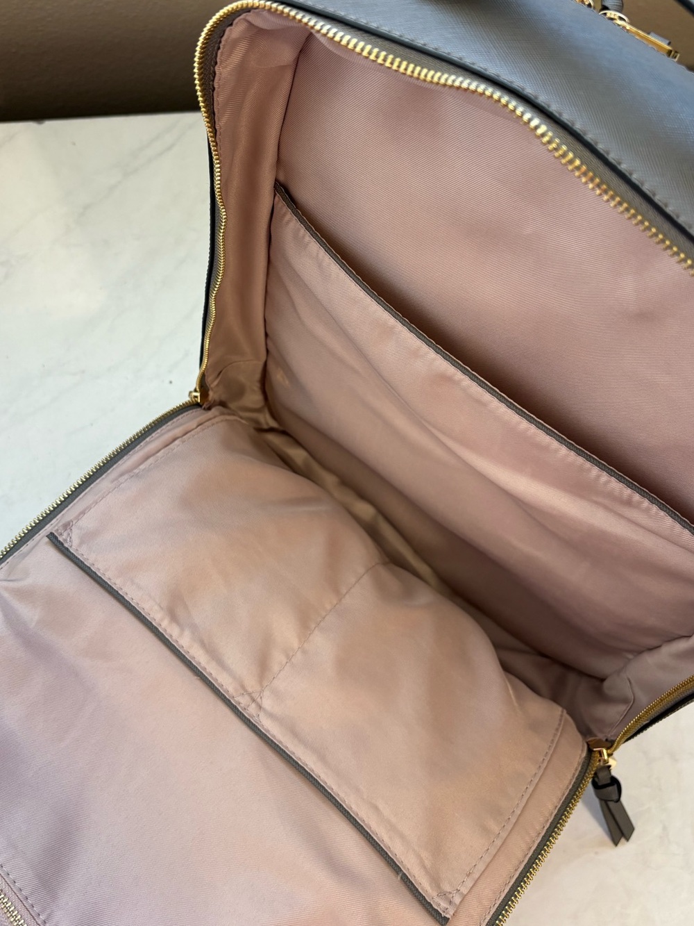 CalPak Gray Kaya Laptop Backpack Travel Neutral Minimalist Gold Zip - Picture 4 of 6